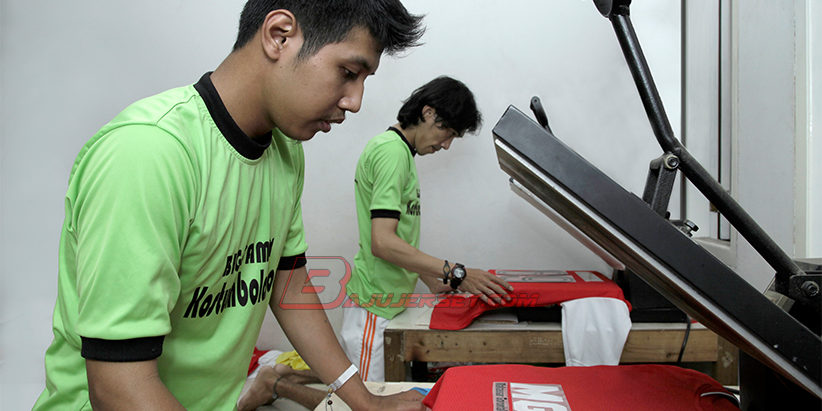 Pesan Jersey bola Bikin jersey custom sendiri Pesan Jersey bola Bikin jersey custom sendiri